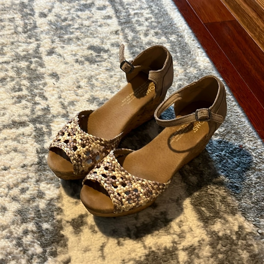Toms Wedge Sandals size 5
